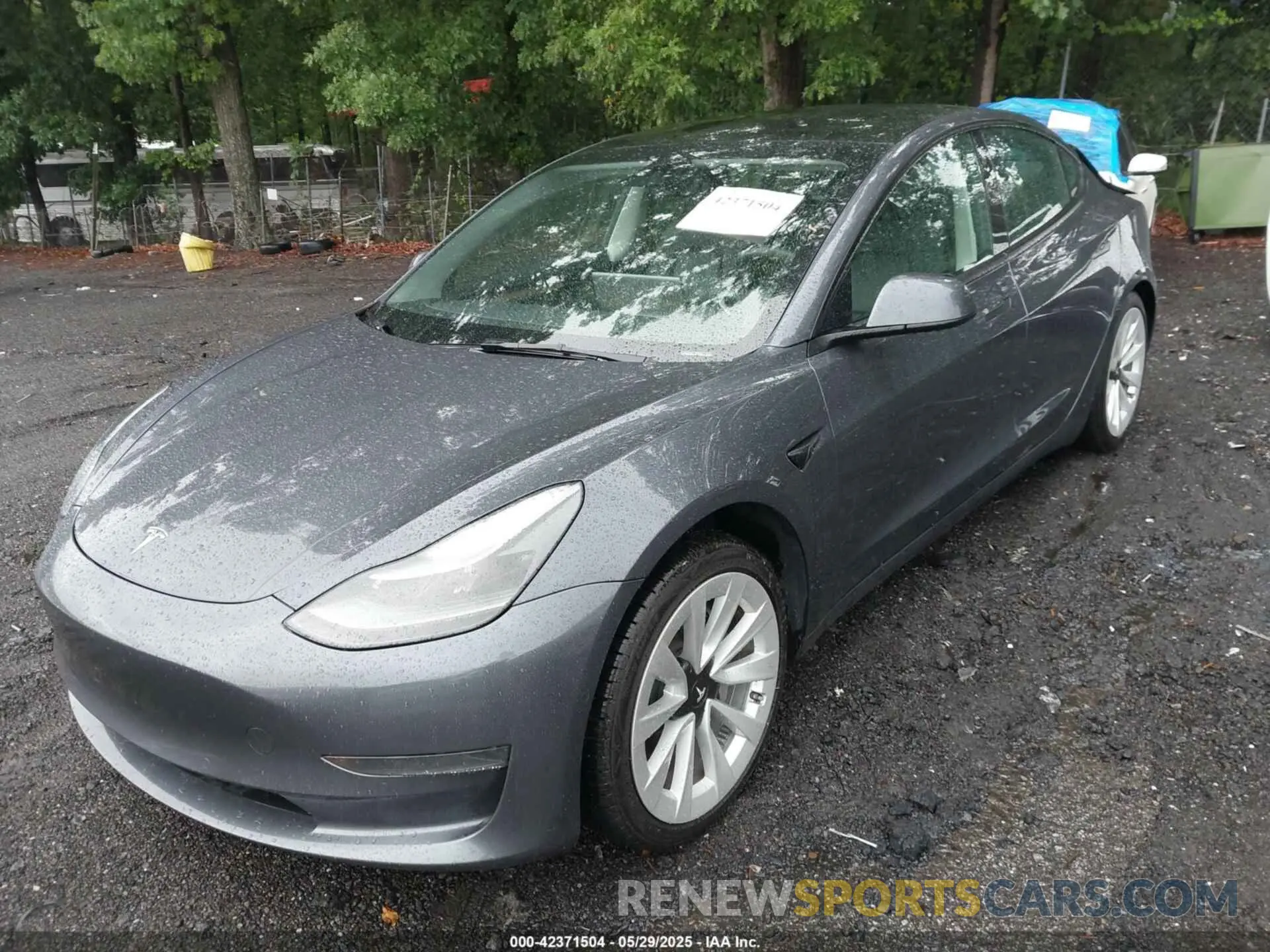 2 Photograph of a damaged car 5YJ3E1EA7NF316347 TESLA MODEL 3 2022