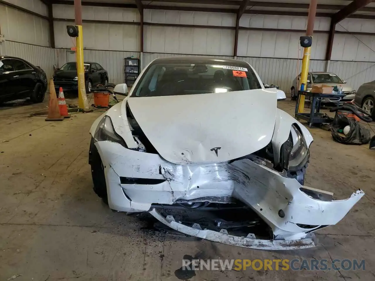 5 Photograph of a damaged car 5YJ3E1EA7NF322276 TESLA MODEL 3 2022