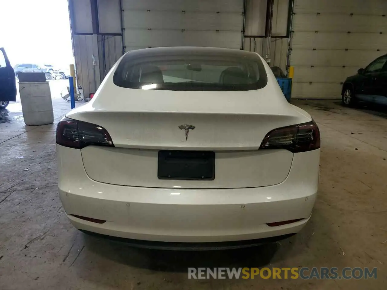 6 Photograph of a damaged car 5YJ3E1EA7NF322276 TESLA MODEL 3 2022
