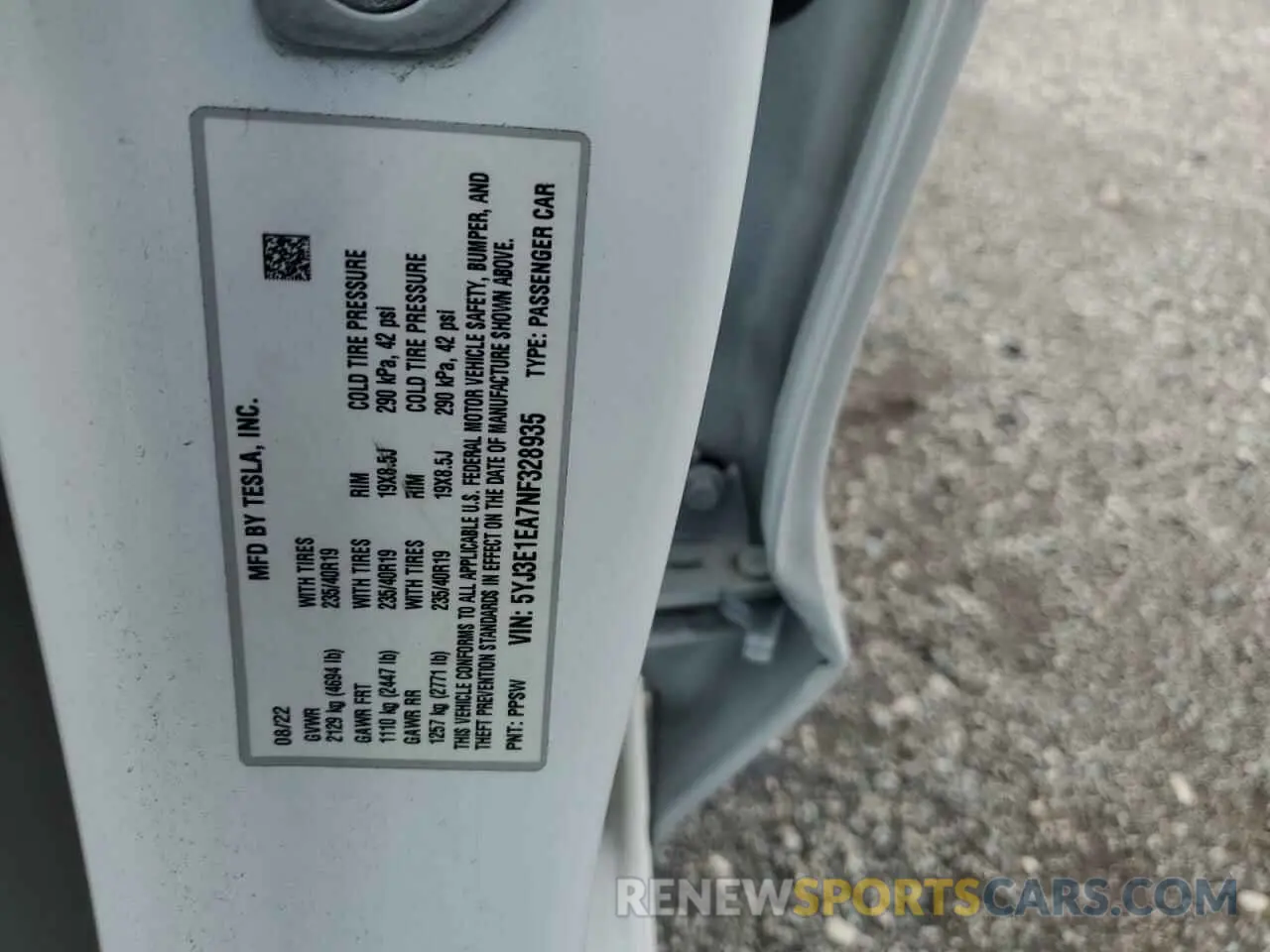 12 Photograph of a damaged car 5YJ3E1EA7NF328935 TESLA MODEL 3 2022