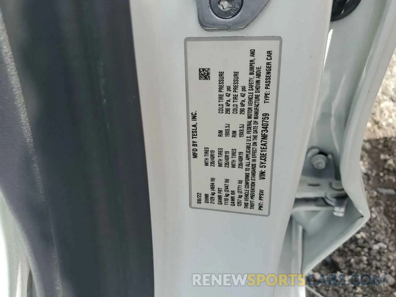 12 Photograph of a damaged car 5YJ3E1EA7NF340759 TESLA MODEL 3 2022