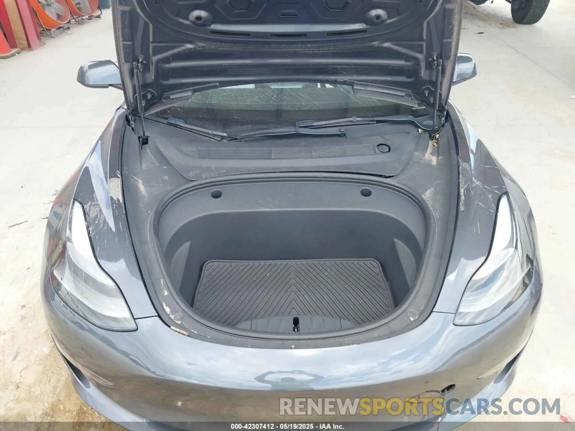 10 Photograph of a damaged car 5YJ3E1EA7NF342883 TESLA MODEL 3 2022