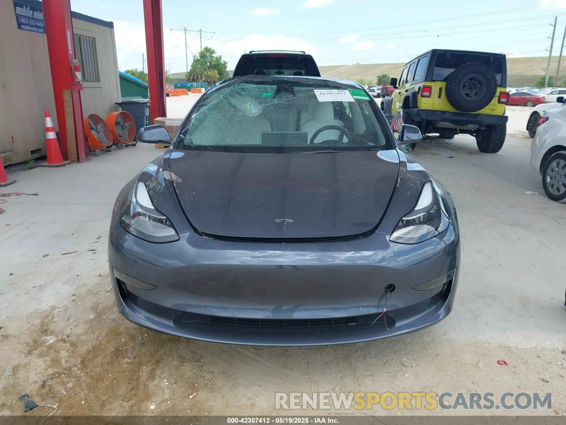 12 Photograph of a damaged car 5YJ3E1EA7NF342883 TESLA MODEL 3 2022