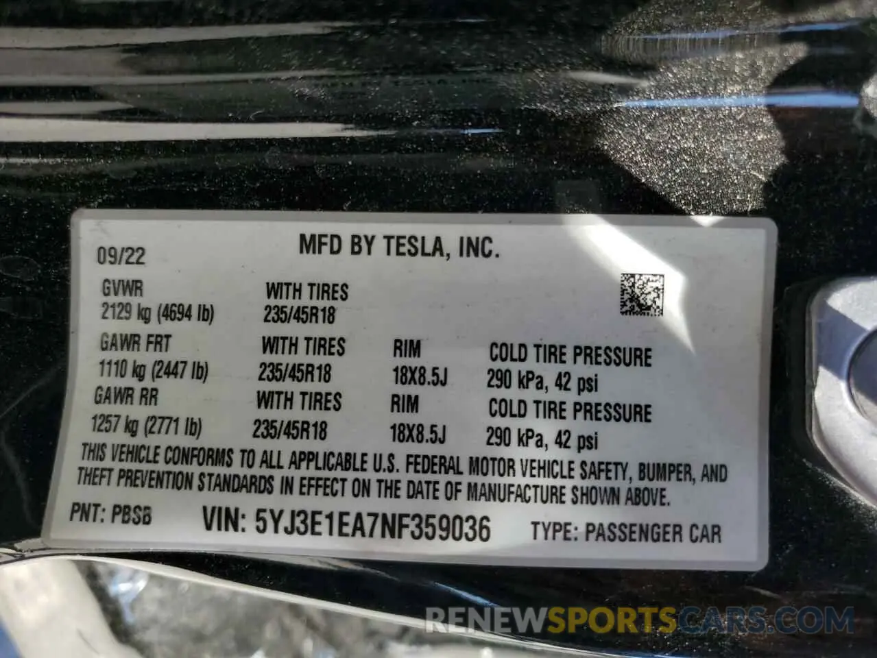 12 Photograph of a damaged car 5YJ3E1EA7NF359036 TESLA MODEL 3 2022