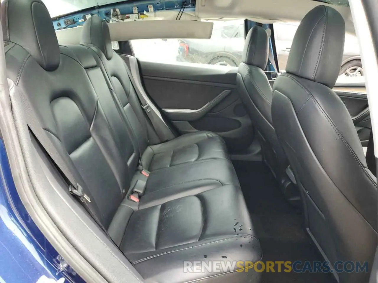 10 Photograph of a damaged car 5YJ3E1EA7NF368657 TESLA MODEL 3 2022