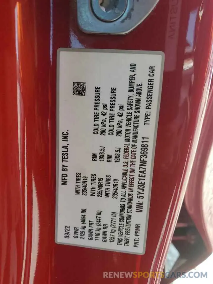 12 Photograph of a damaged car 5YJ3E1EA7NF369811 TESLA MODEL 3 2022