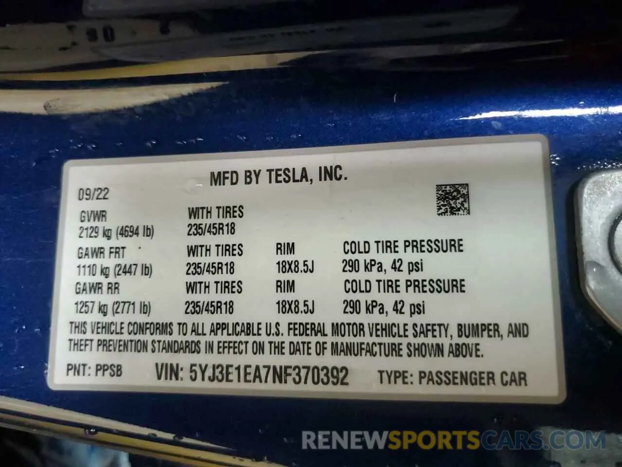13 Photograph of a damaged car 5YJ3E1EA7NF370392 TESLA MODEL 3 2022