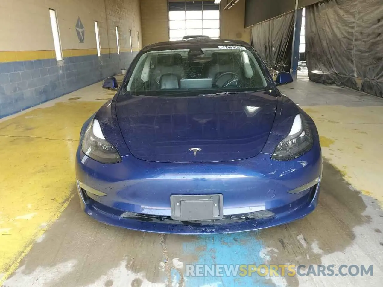 5 Photograph of a damaged car 5YJ3E1EA7NF370392 TESLA MODEL 3 2022