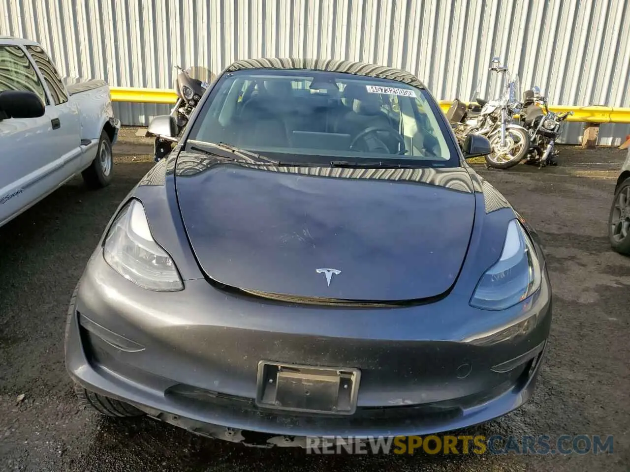 5 Photograph of a damaged car 5YJ3E1EA7NF371235 TESLA MODEL 3 2022