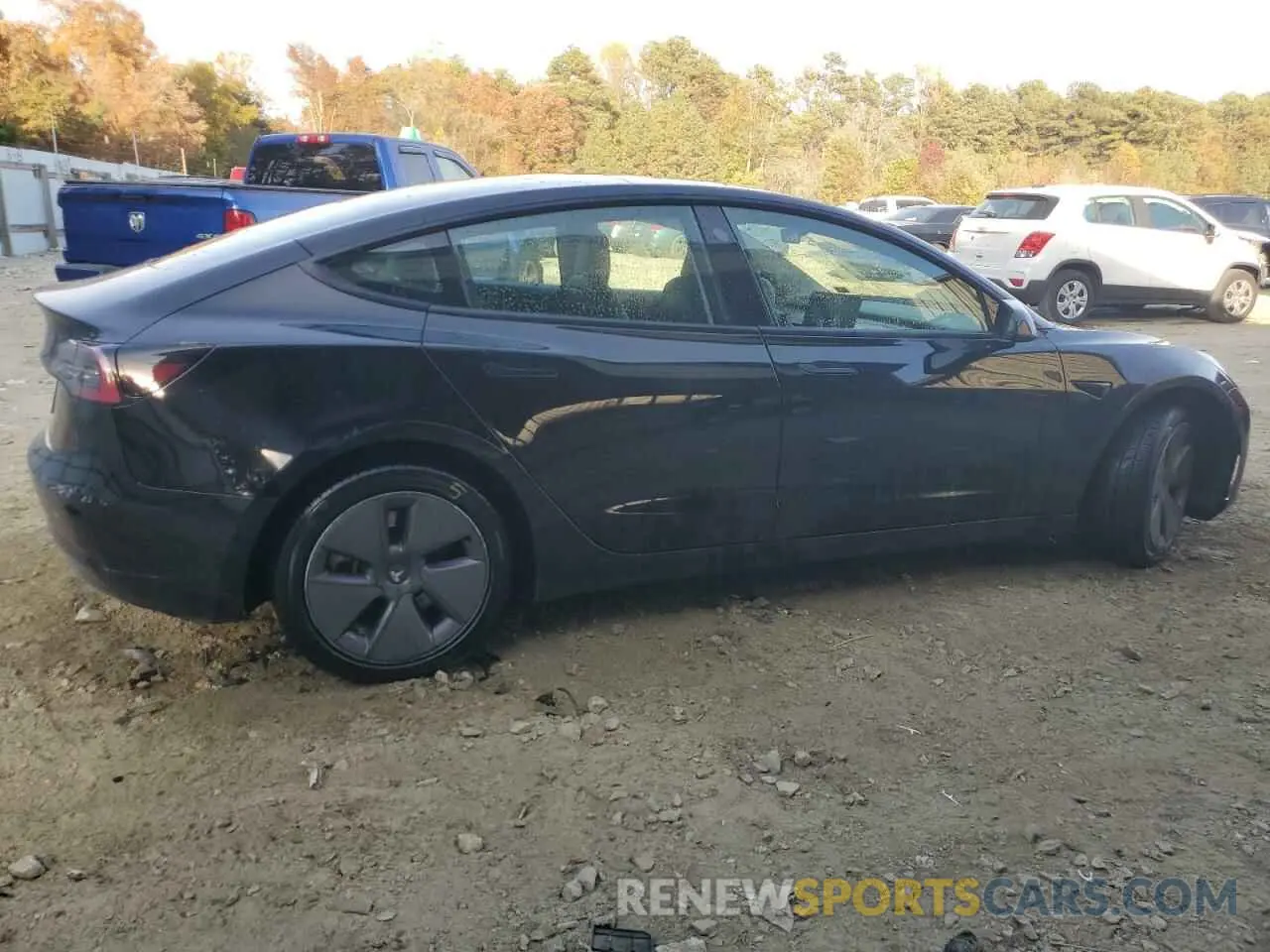 3 Photograph of a damaged car 5YJ3E1EA7NF371672 TESLA MODEL 3 2022