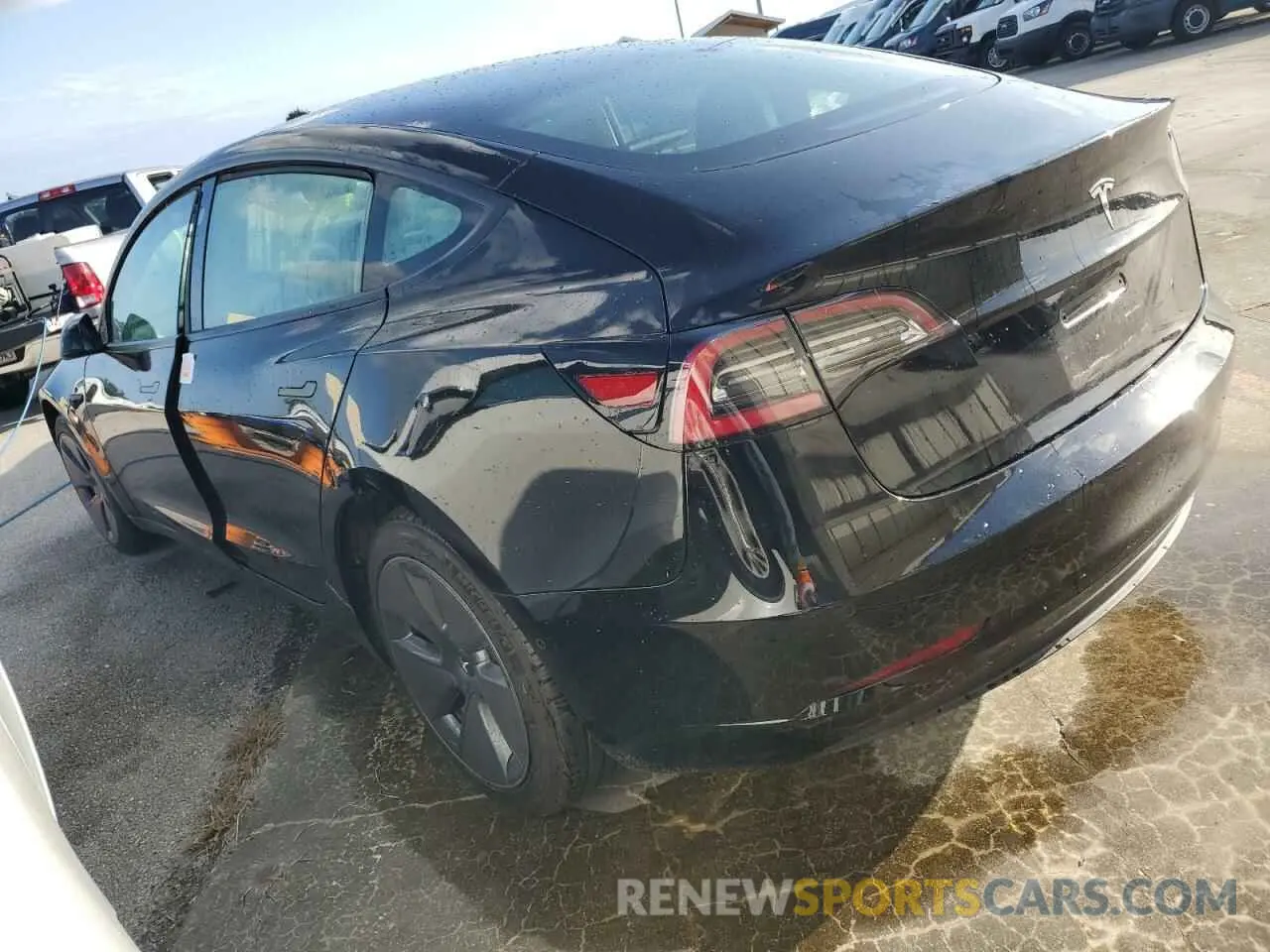 2 Photograph of a damaged car 5YJ3E1EA8NF120675 TESLA MODEL 3 2022