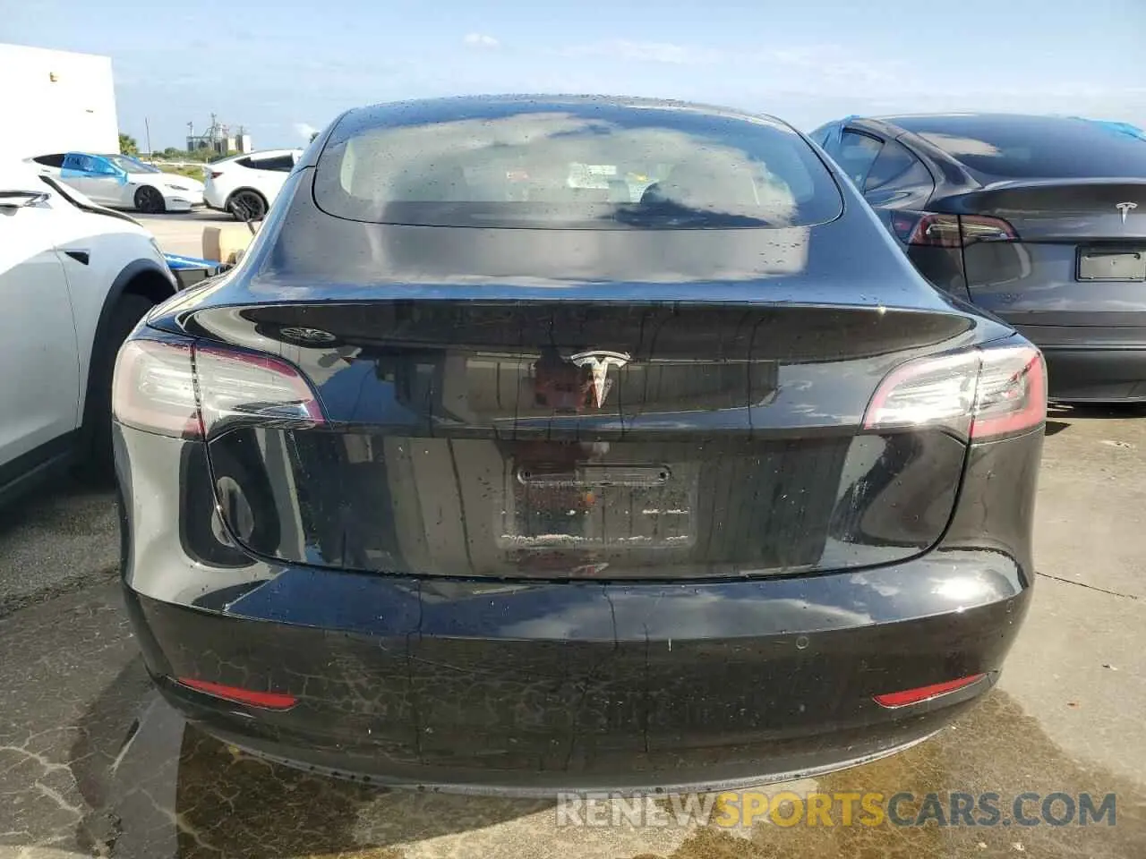 6 Photograph of a damaged car 5YJ3E1EA8NF120675 TESLA MODEL 3 2022