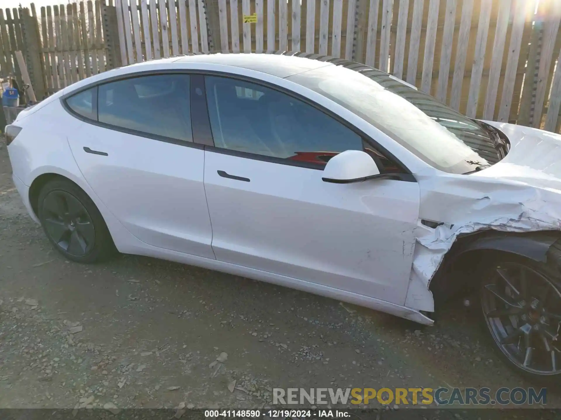 13 Photograph of a damaged car 5YJ3E1EA8NF121678 TESLA MODEL 3 2022