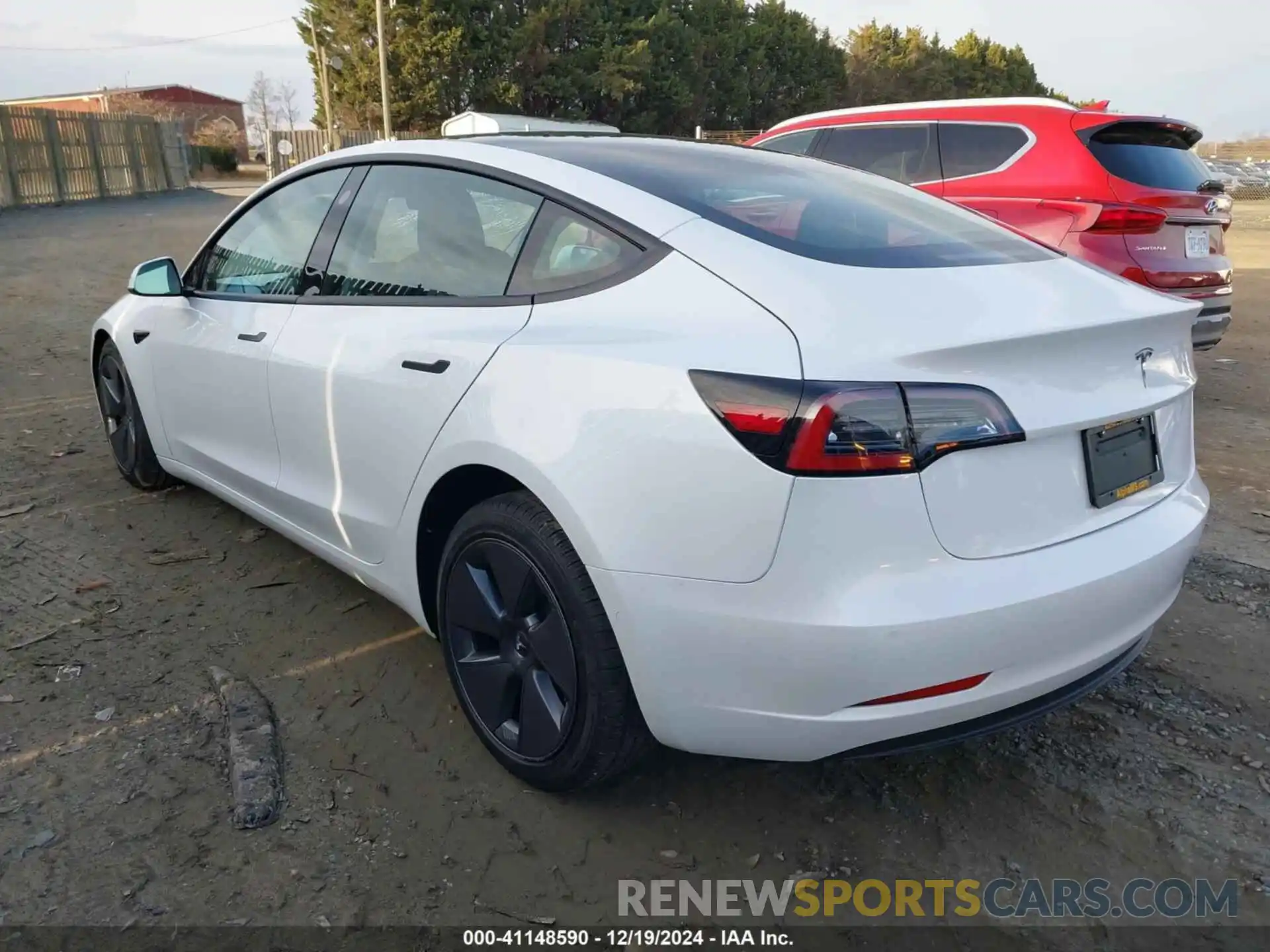 3 Photograph of a damaged car 5YJ3E1EA8NF121678 TESLA MODEL 3 2022