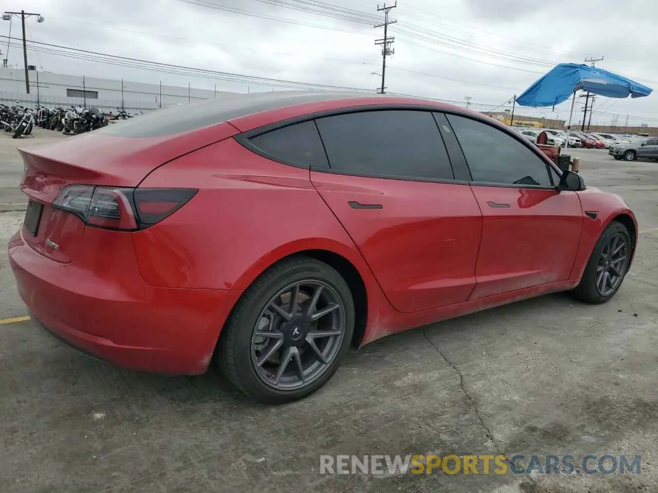 3 Photograph of a damaged car 5YJ3E1EA8NF136620 TESLA MODEL 3 2022