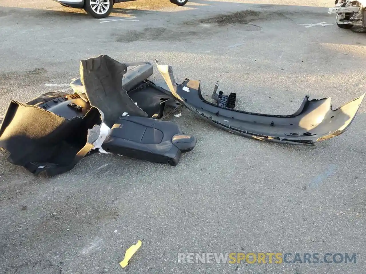 12 Photograph of a damaged car 5YJ3E1EA8NF143499 TESLA MODEL 3 2022