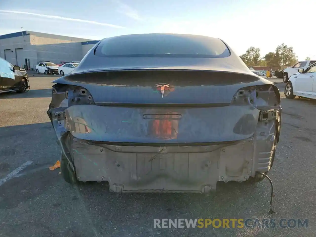 6 Photograph of a damaged car 5YJ3E1EA8NF143499 TESLA MODEL 3 2022