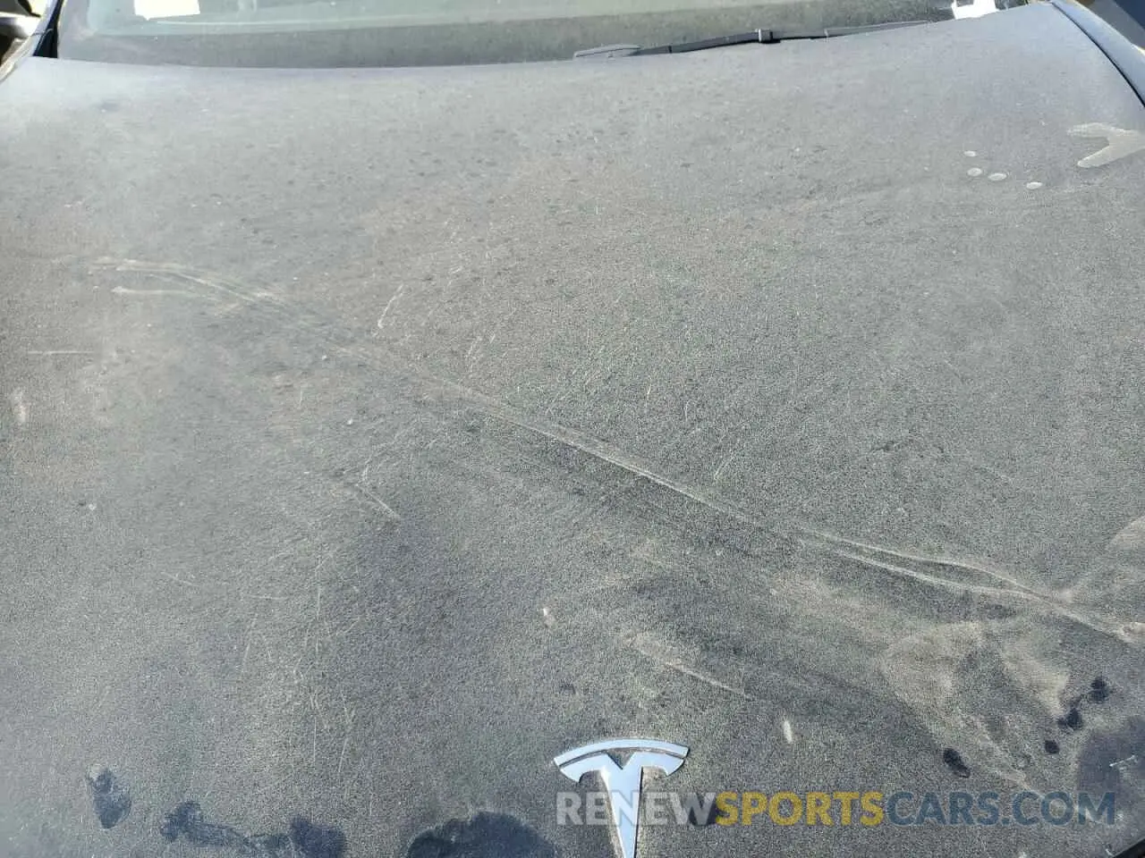 12 Photograph of a damaged car 5YJ3E1EA8NF147598 TESLA MODEL 3 2022