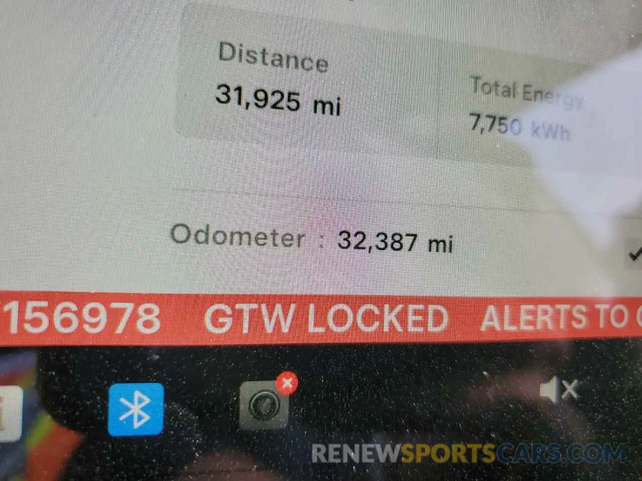 9 Photograph of a damaged car 5YJ3E1EA8NF156978 TESLA MODEL 3 2022