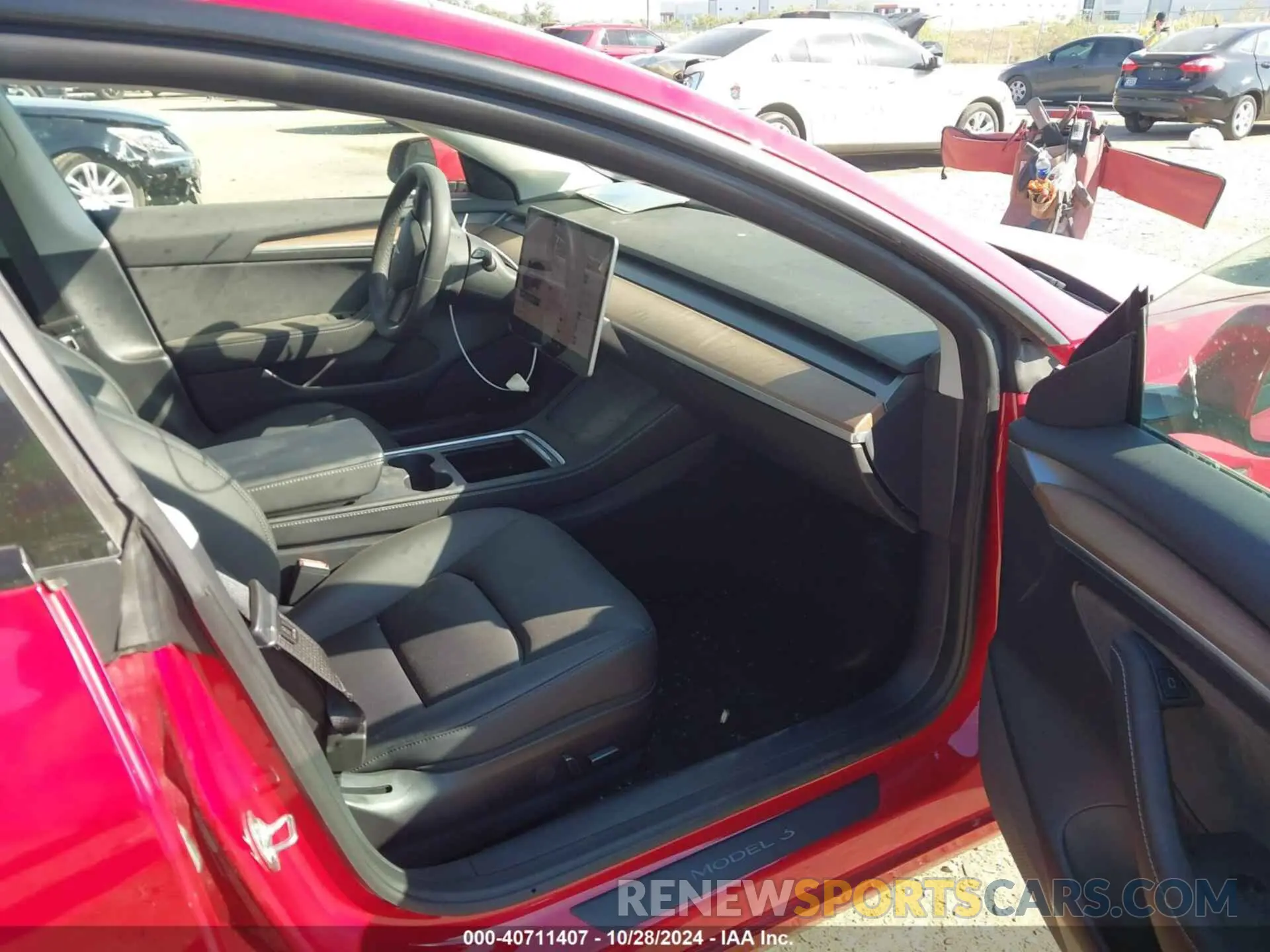 5 Photograph of a damaged car 5YJ3E1EA8NF170671 TESLA MODEL 3 2022