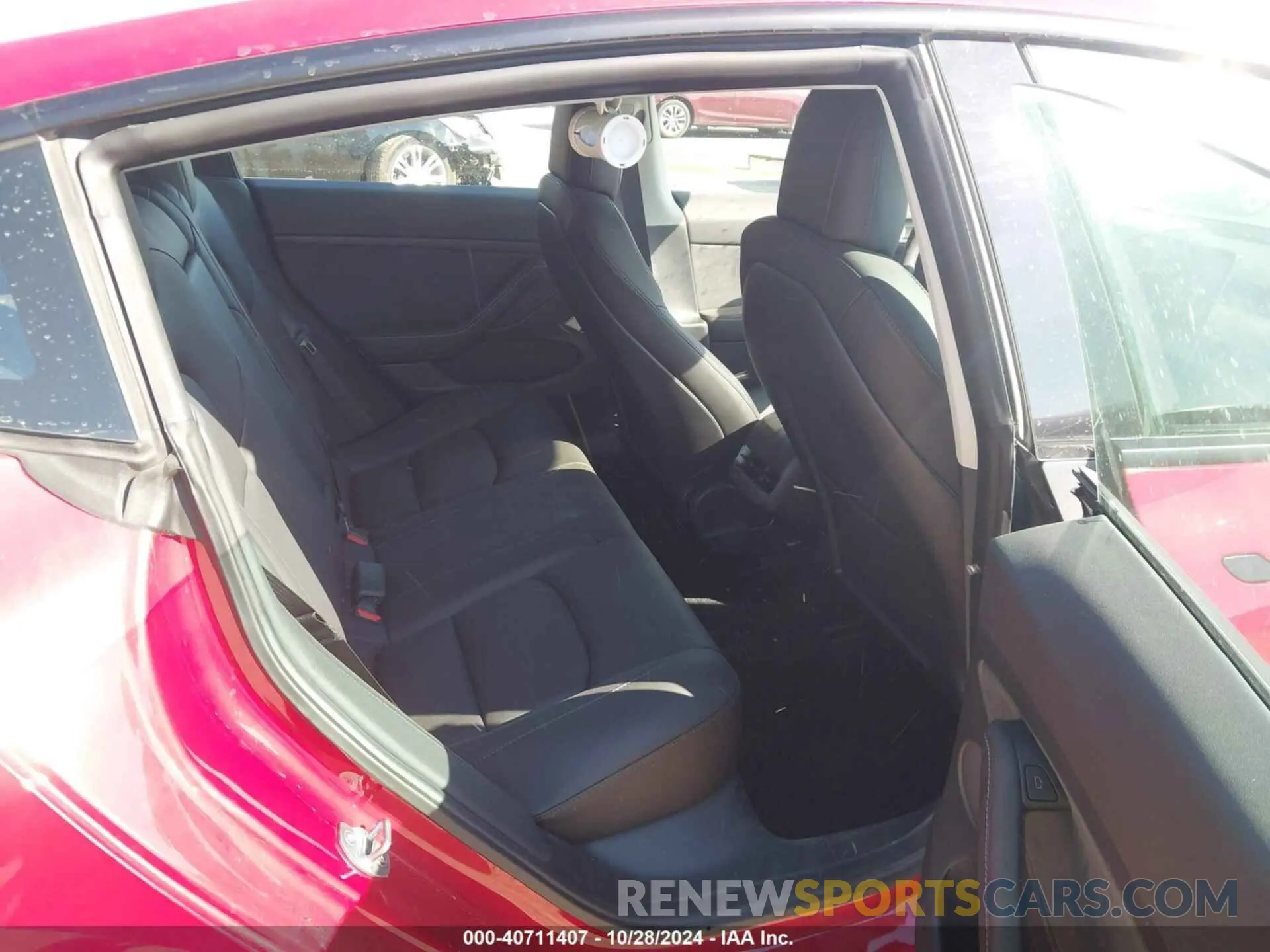 8 Photograph of a damaged car 5YJ3E1EA8NF170671 TESLA MODEL 3 2022
