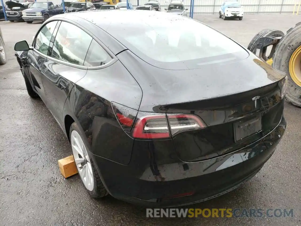 3 Photograph of a damaged car 5YJ3E1EA8NF187714 TESLA MODEL 3 2022