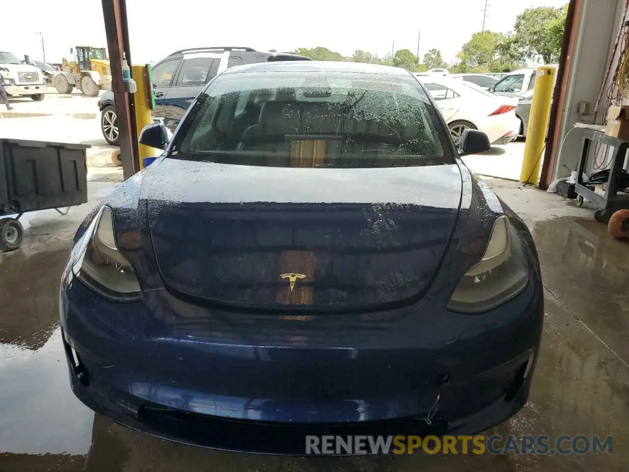 5 Photograph of a damaged car 5YJ3E1EA8NF189947 TESLA MODEL 3 2022