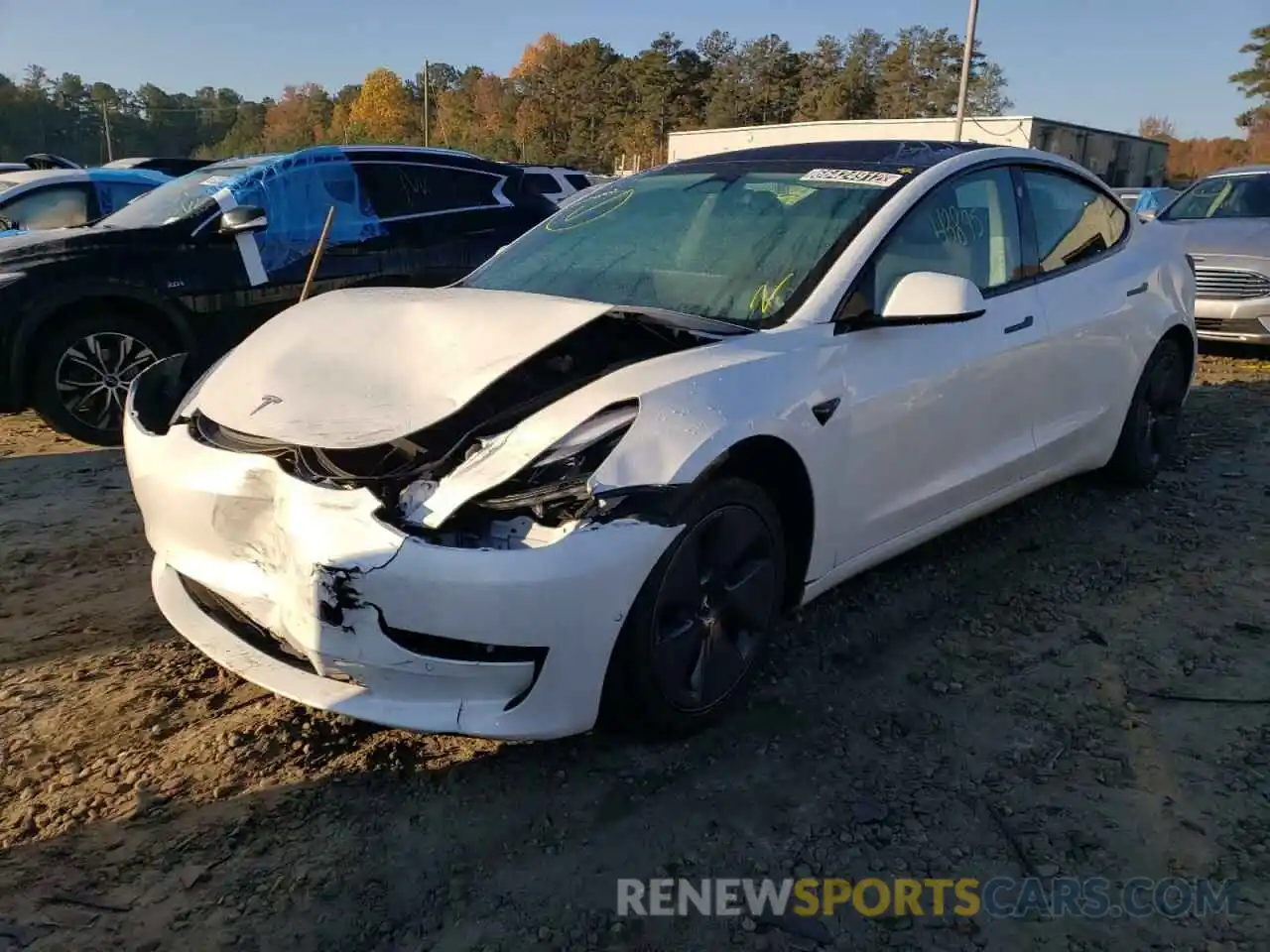 2 Photograph of a damaged car 5YJ3E1EA8NF190015 TESLA MODEL 3 2022