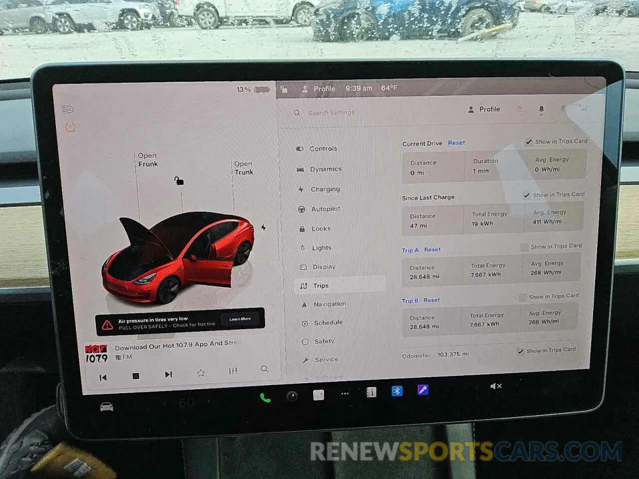 9 Photograph of a damaged car 5YJ3E1EA8NF190032 TESLA MODEL 3 2022