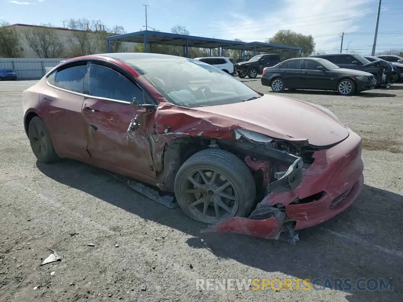 4 Photograph of a damaged car 5YJ3E1EA8NF191293 TESLA MODEL 3 2022