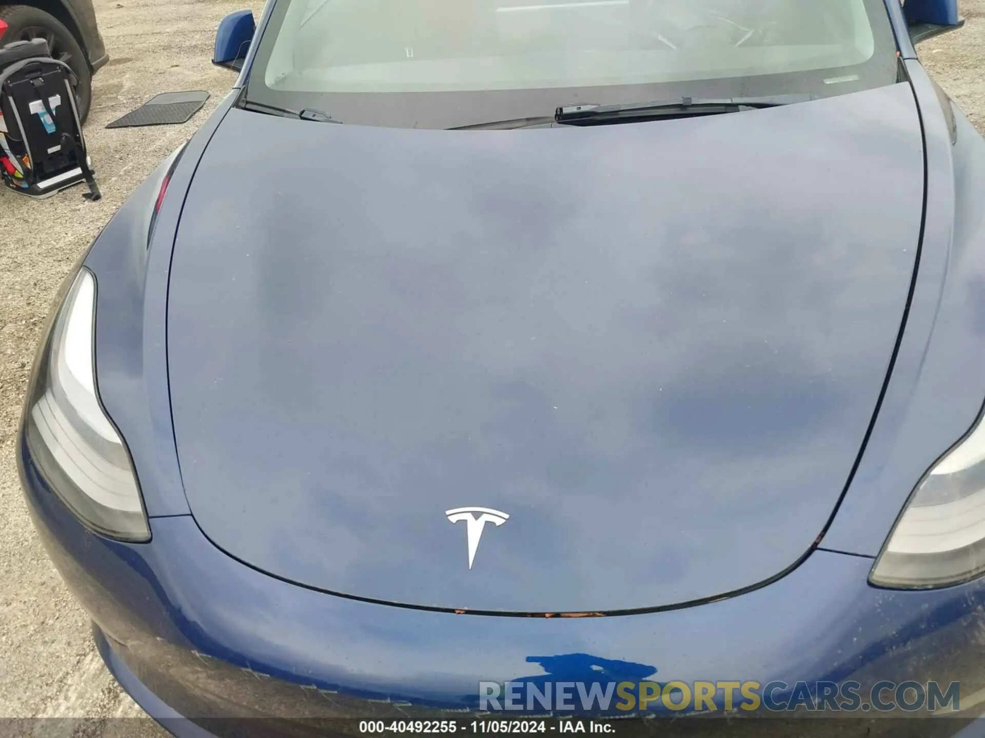 10 Photograph of a damaged car 5YJ3E1EA8NF192153 TESLA MODEL 3 2022