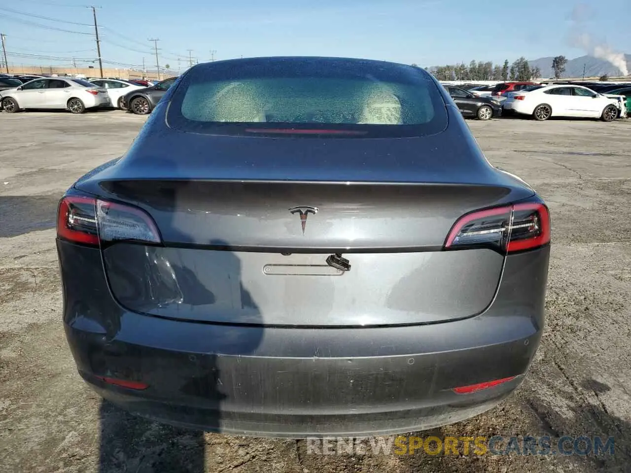 6 Photograph of a damaged car 5YJ3E1EA8NF243831 TESLA MODEL 3 2022