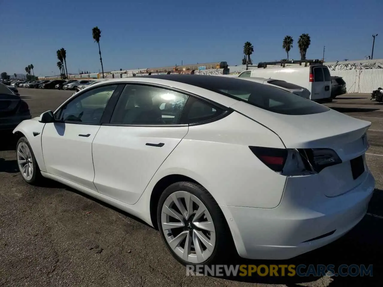 2 Photograph of a damaged car 5YJ3E1EA8NF244929 TESLA MODEL 3 2022