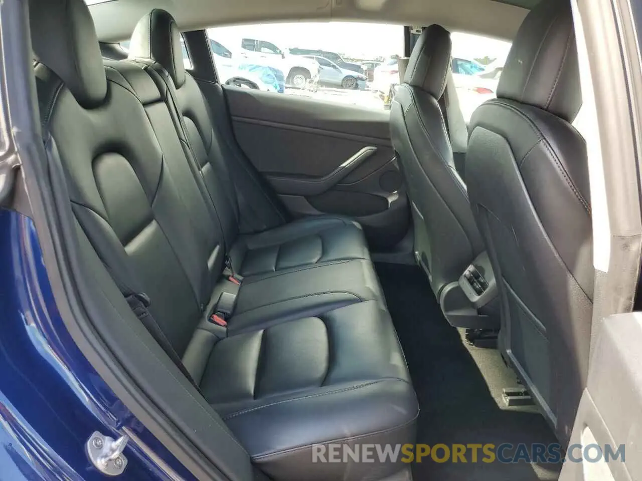 10 Photograph of a damaged car 5YJ3E1EA8NF285545 TESLA MODEL 3 2022