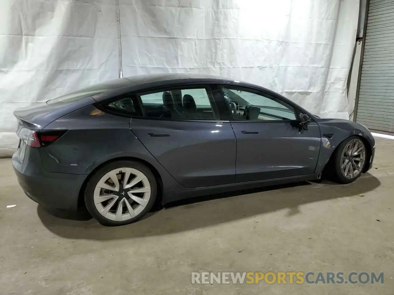 3 Photograph of a damaged car 5YJ3E1EA8NF286470 TESLA MODEL 3 2022
