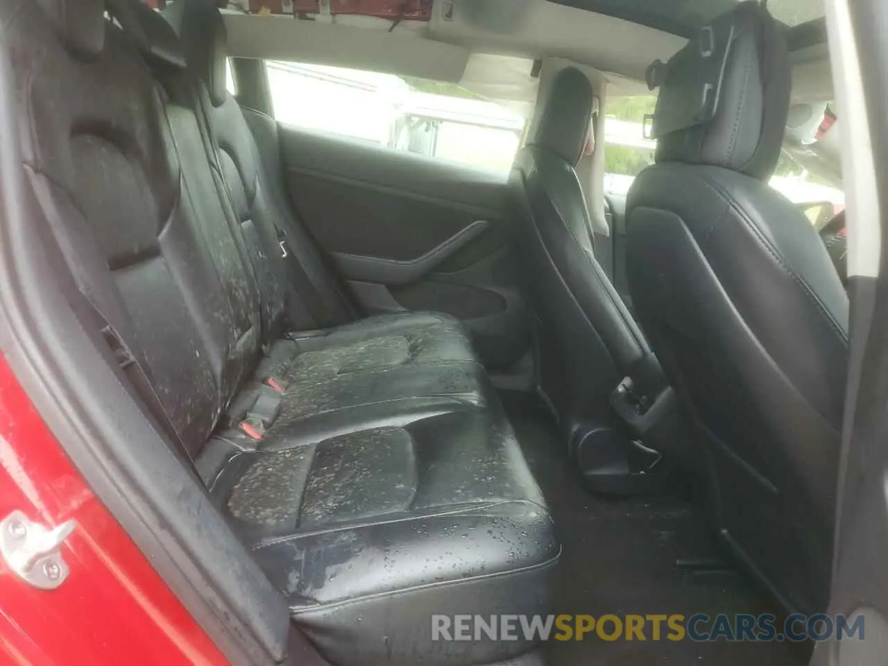 10 Photograph of a damaged car 5YJ3E1EA8NF287439 TESLA MODEL 3 2022