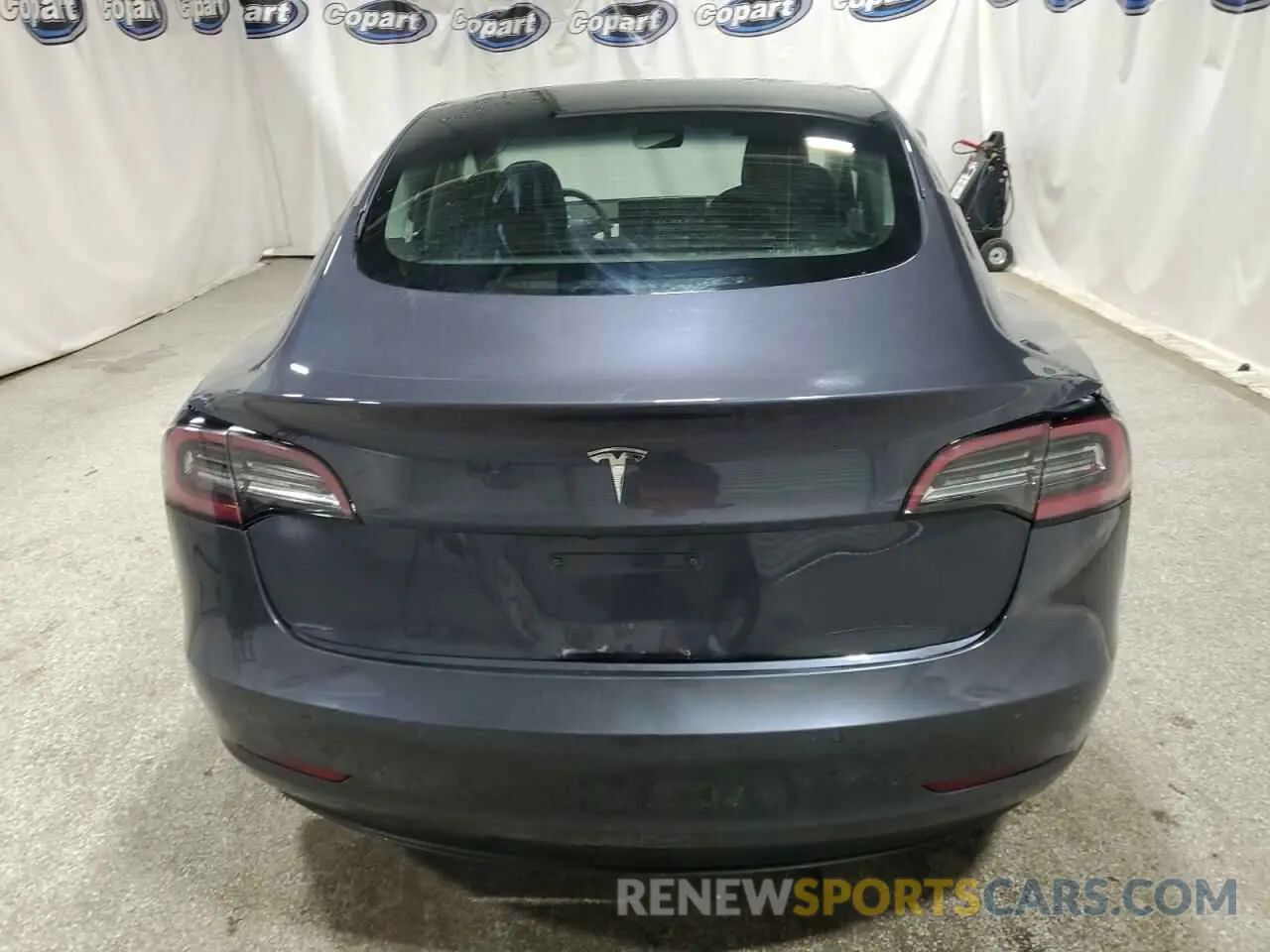 6 Photograph of a damaged car 5YJ3E1EA8NF287506 TESLA MODEL 3 2022