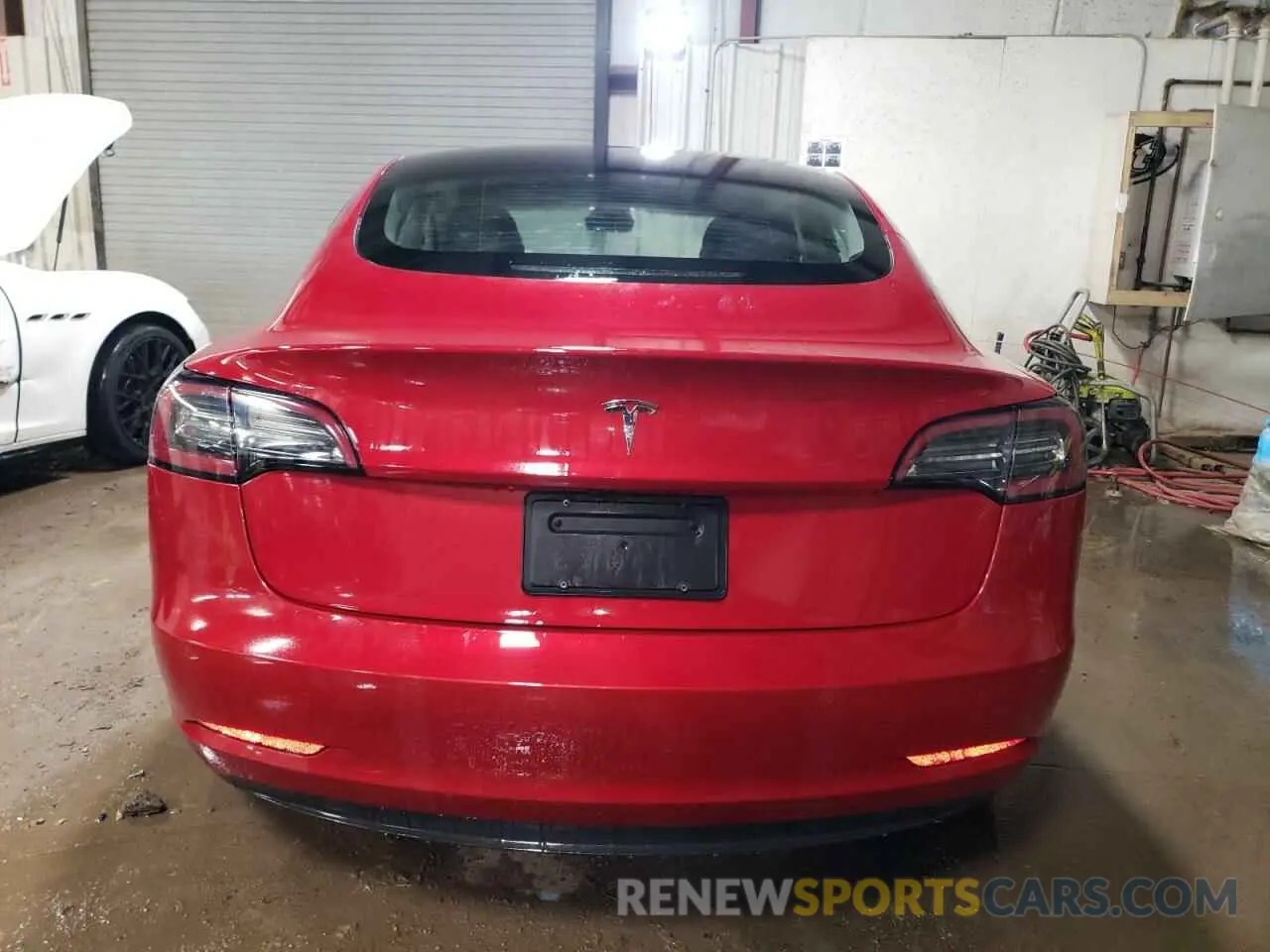 6 Photograph of a damaged car 5YJ3E1EA8NF289661 TESLA MODEL 3 2022