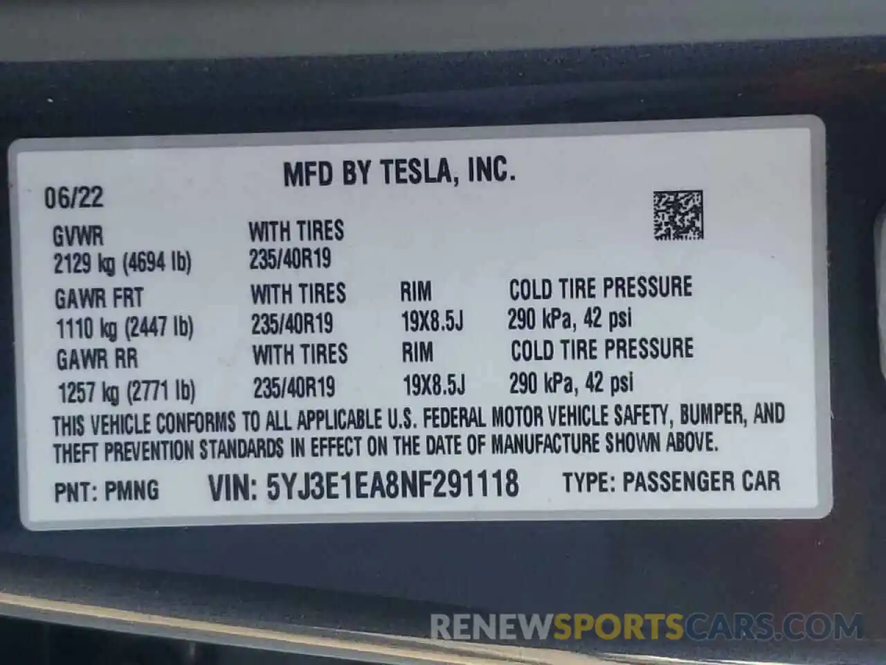 12 Photograph of a damaged car 5YJ3E1EA8NF291118 TESLA MODEL 3 2022