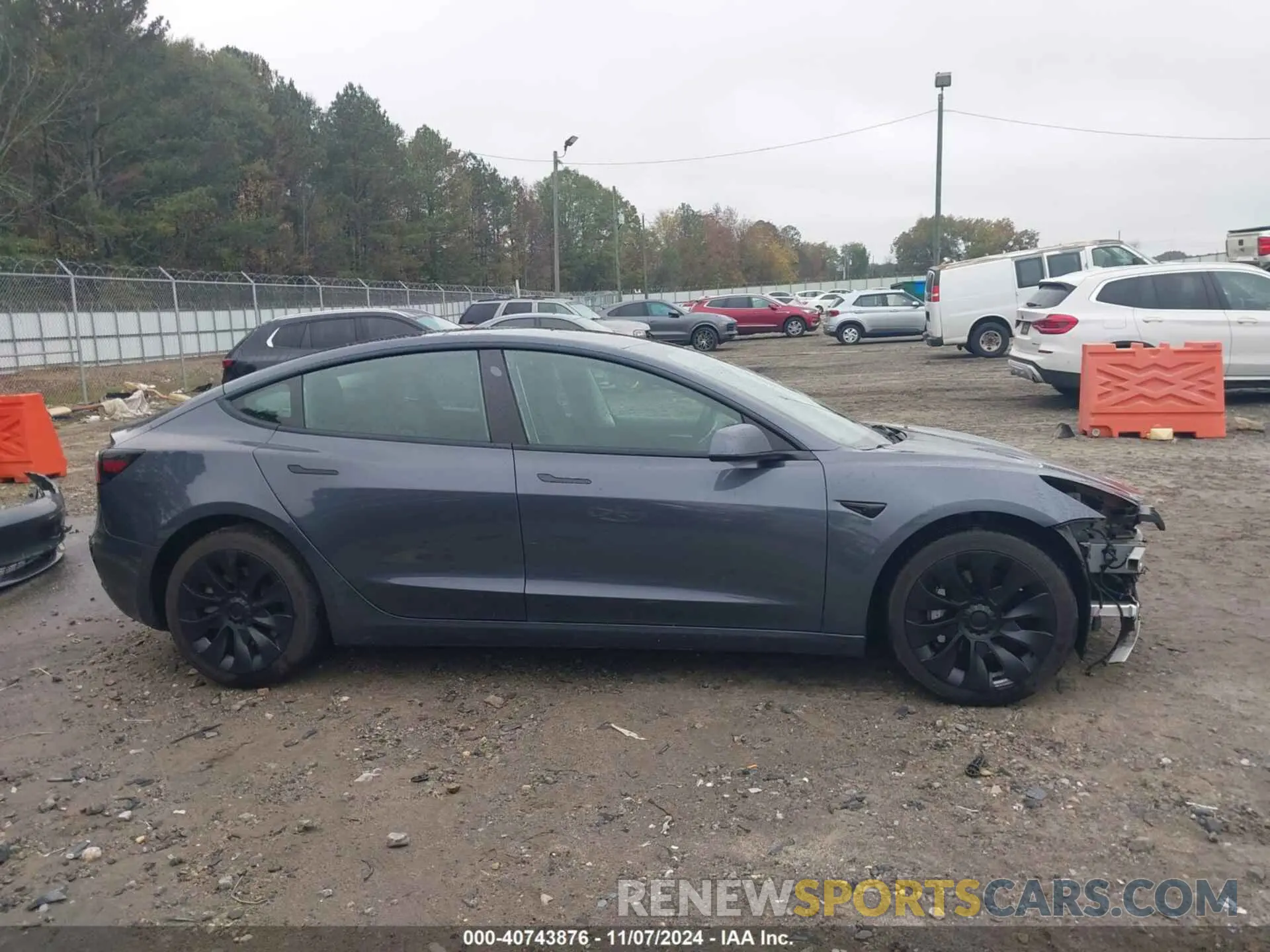 14 Photograph of a damaged car 5YJ3E1EA8NF301114 TESLA MODEL 3 2022