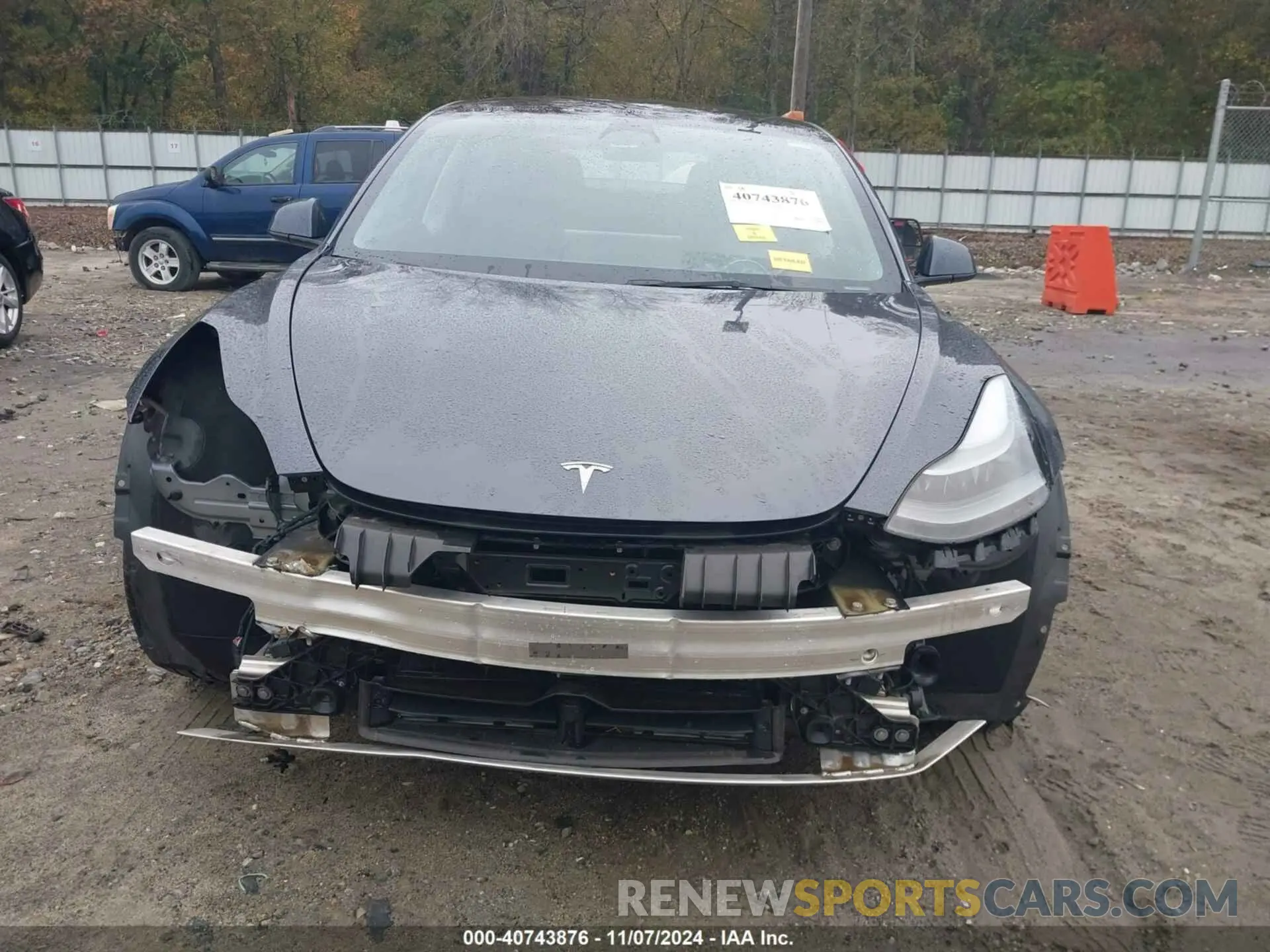 6 Photograph of a damaged car 5YJ3E1EA8NF301114 TESLA MODEL 3 2022