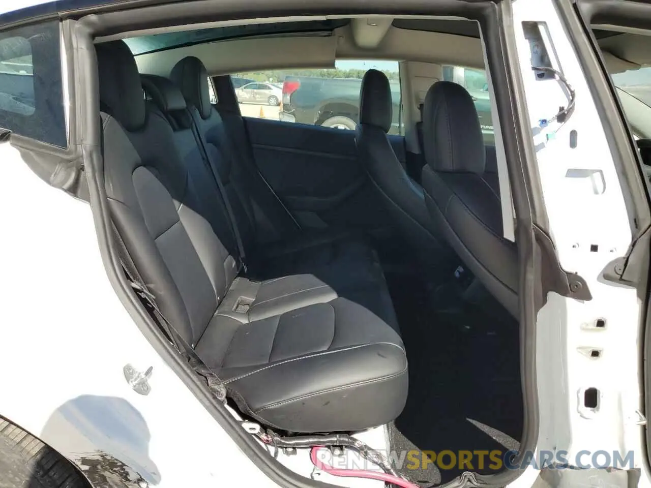 10 Photograph of a damaged car 5YJ3E1EA8NF317314 TESLA MODEL 3 2022