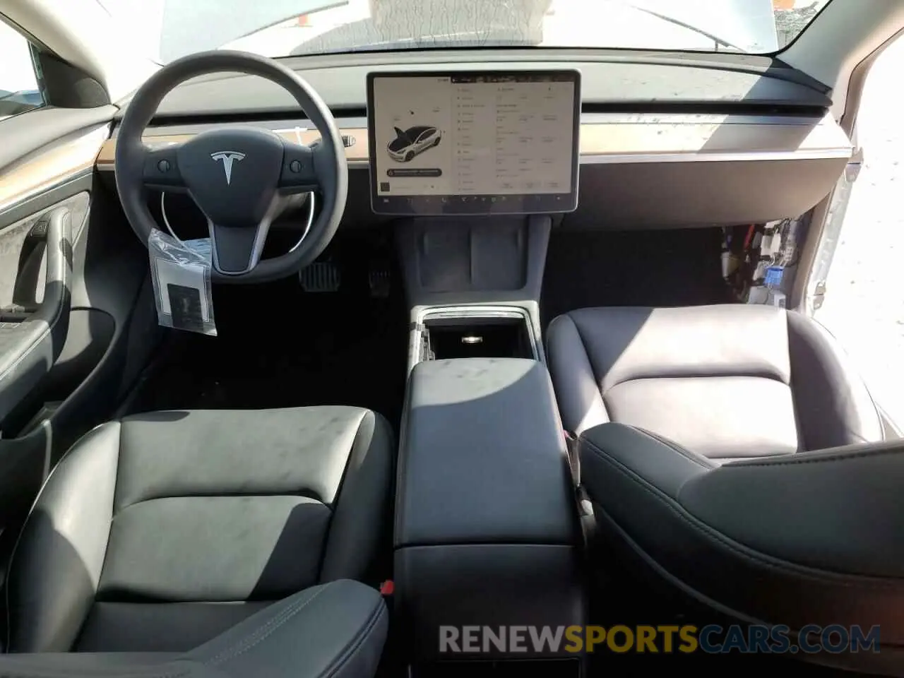 8 Photograph of a damaged car 5YJ3E1EA8NF317314 TESLA MODEL 3 2022