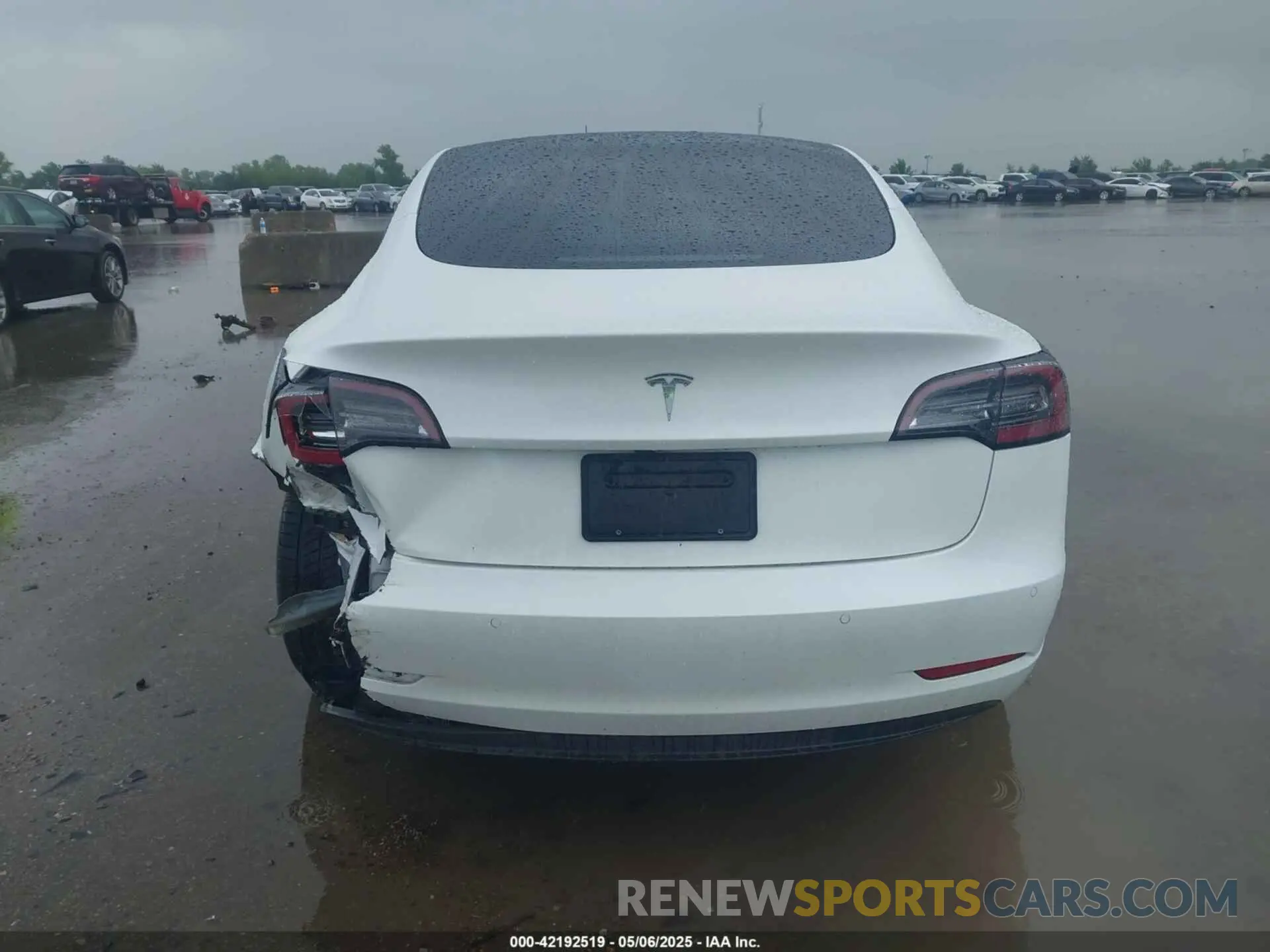 16 Photograph of a damaged car 5YJ3E1EA8NF342987 TESLA MODEL 3 2022
