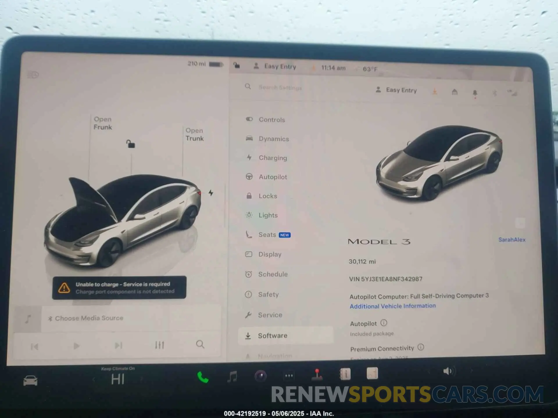 18 Photograph of a damaged car 5YJ3E1EA8NF342987 TESLA MODEL 3 2022