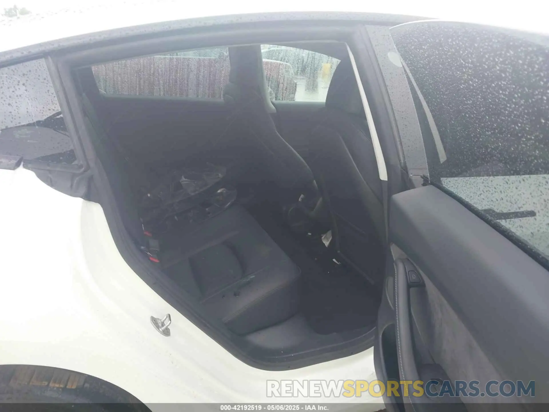 8 Photograph of a damaged car 5YJ3E1EA8NF342987 TESLA MODEL 3 2022