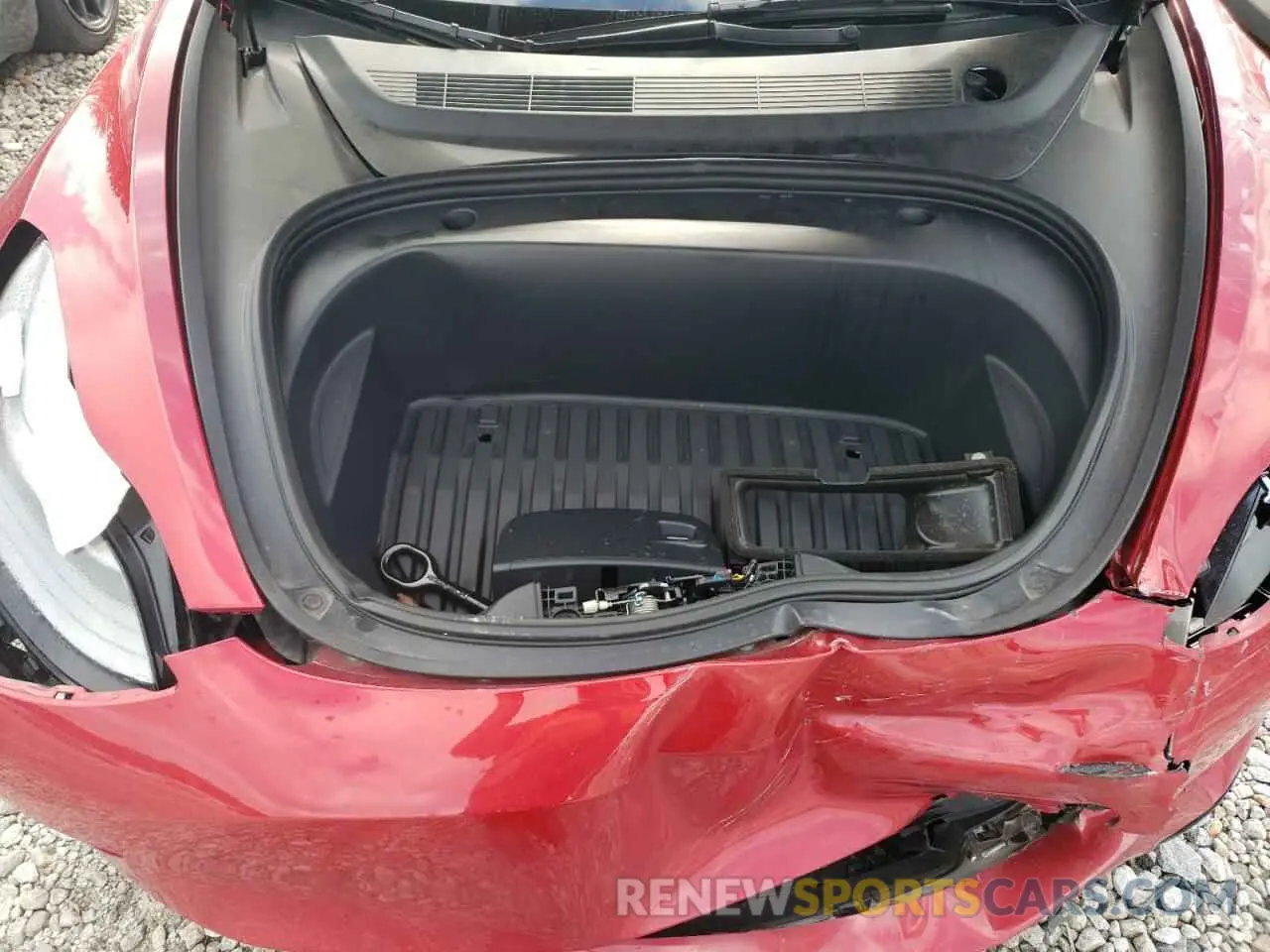 11 Photograph of a damaged car 5YJ3E1EA8NF353679 TESLA MODEL 3 2022