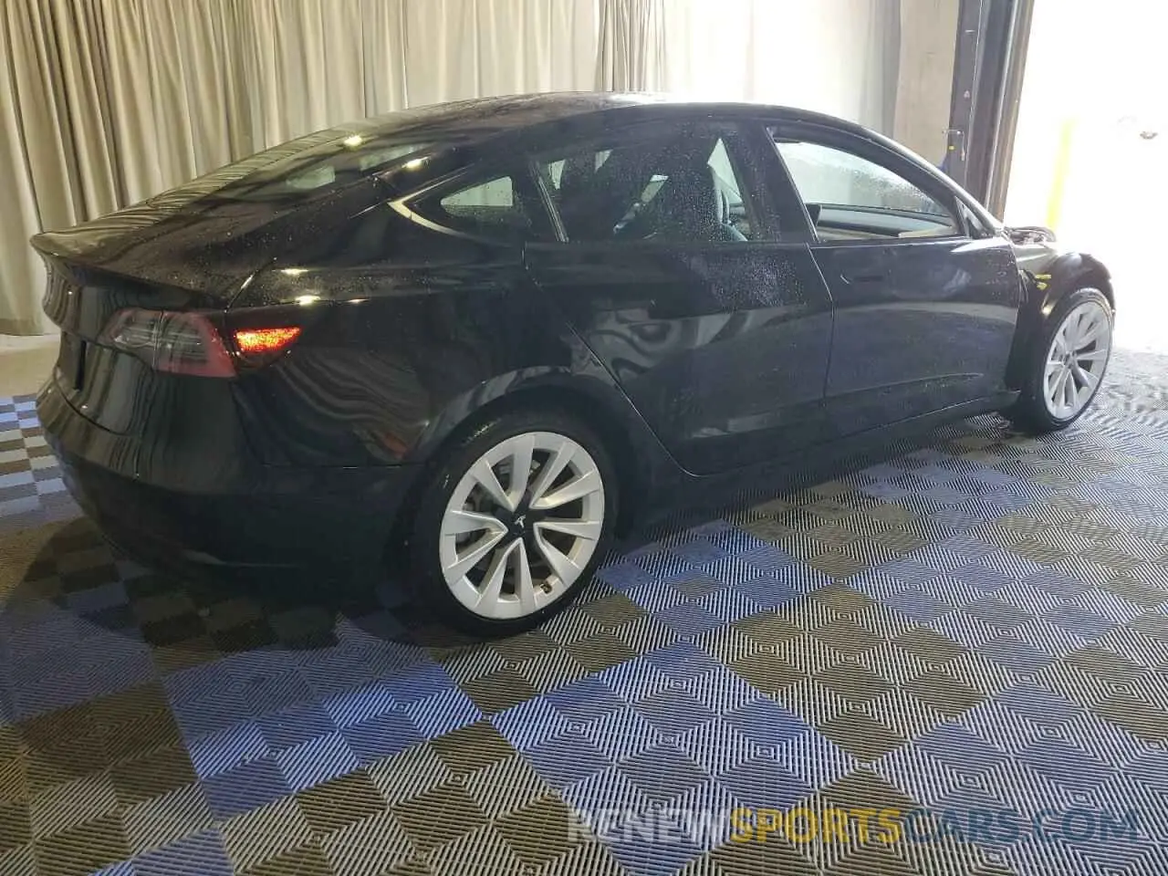 3 Photograph of a damaged car 5YJ3E1EA8NF369042 TESLA MODEL 3 2022