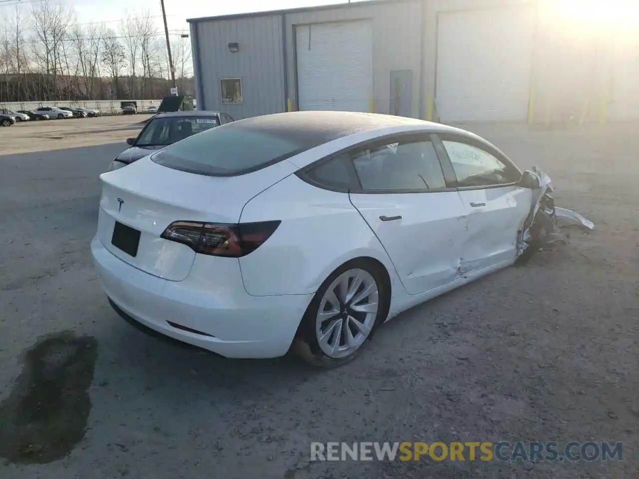 3 Photograph of a damaged car 5YJ3E1EA8NF370868 TESLA MODEL 3 2022