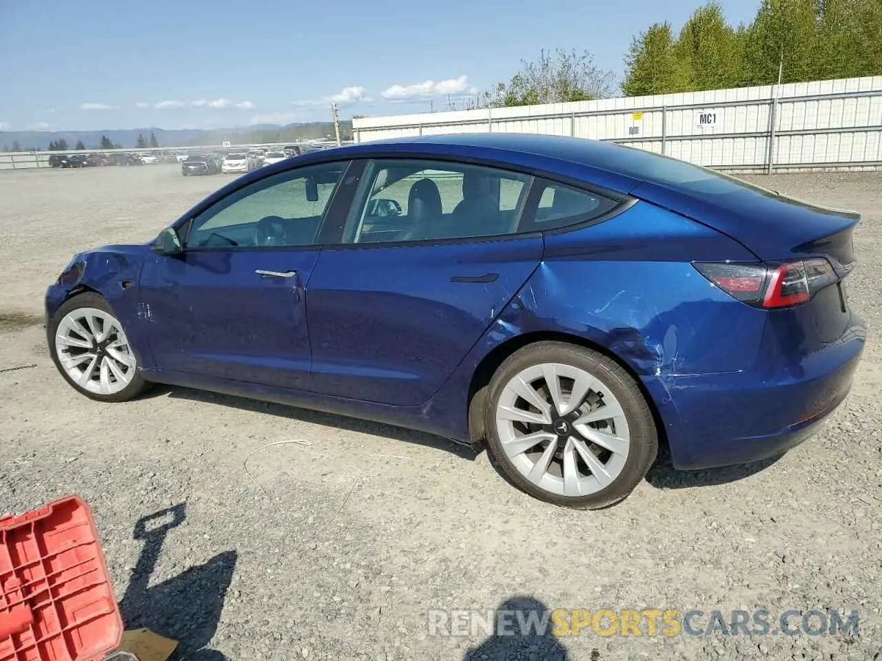 2 Photograph of a damaged car 5YJ3E1EA8NF371941 TESLA MODEL 3 2022